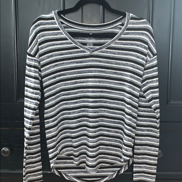 American Eagle soft and sexy long sleeve - Picture 1 of 2